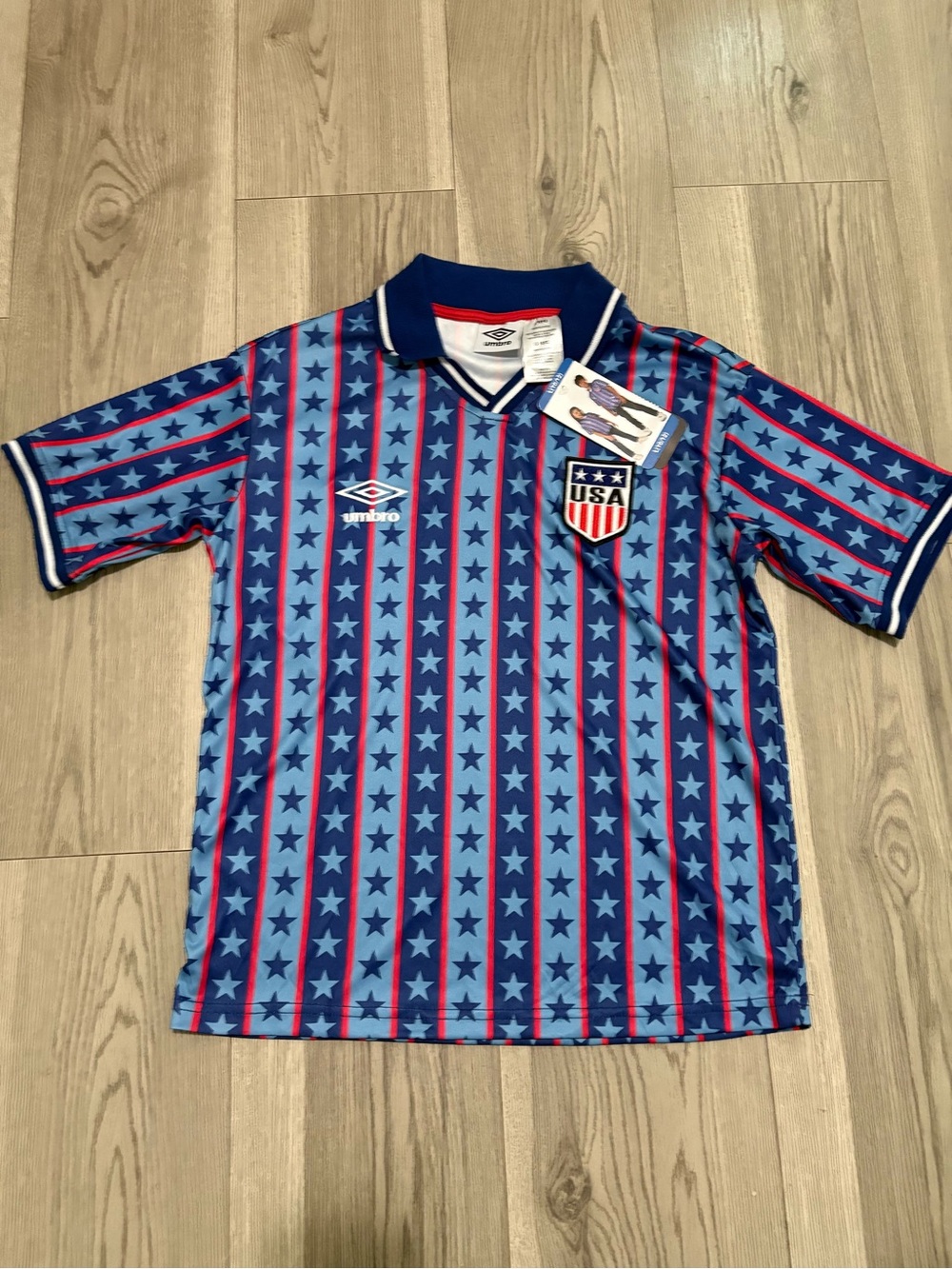 Umbro USA Youth Soccer Jersey Size L (10/12)